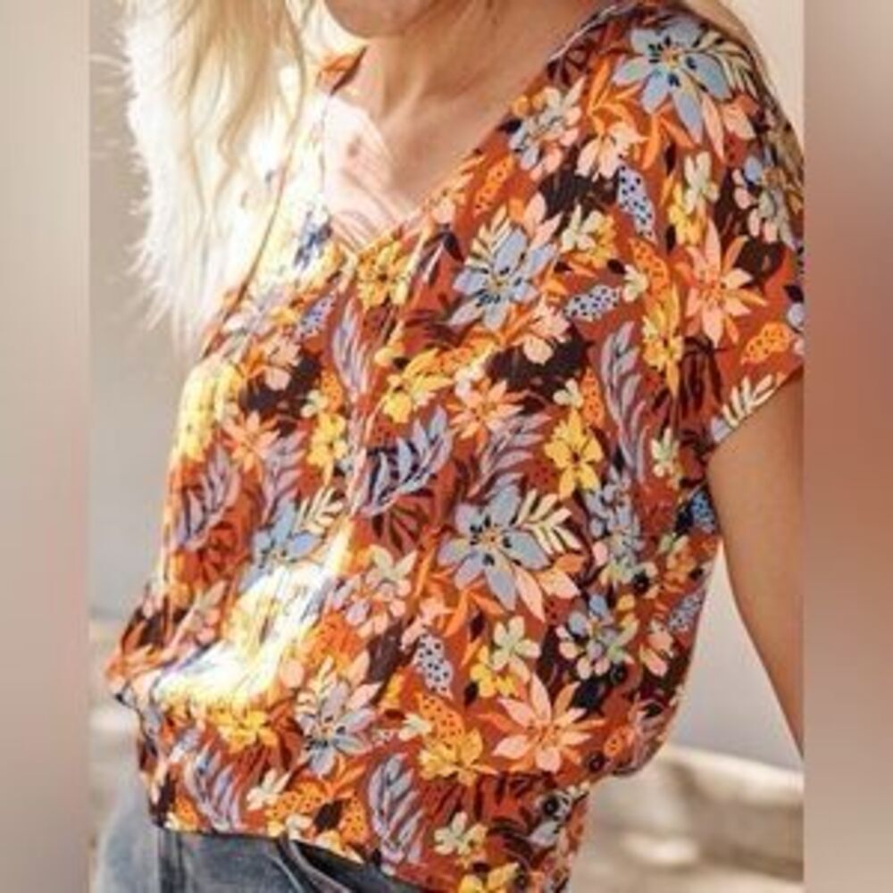 Garnet Hill Floral Short Sleeve Boxy Top Medium Vacation Boho Hippie #783